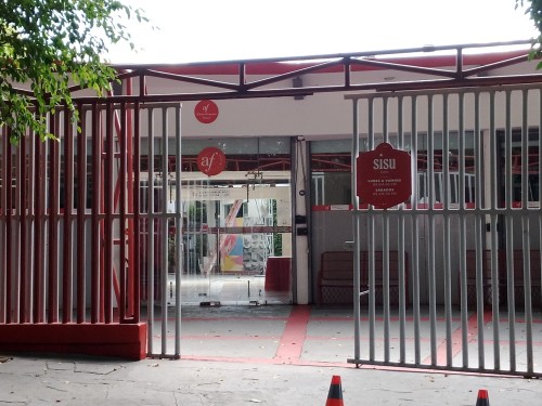 gsvsimfxoaavwqa.jpg {Sisu Entrance}