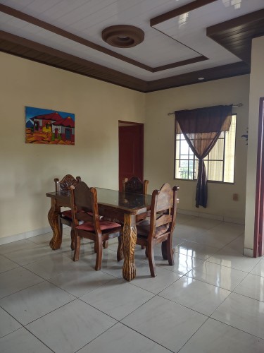 08.jpg living room 3