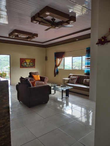 10.jpg living room 1